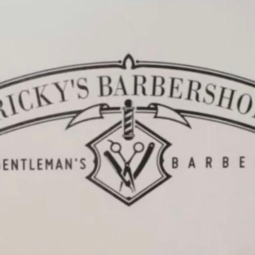 Ricky’s barbershop Nazaré