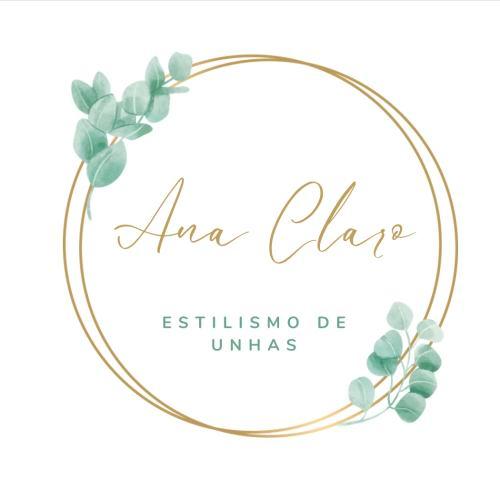 Ana Claro Nails